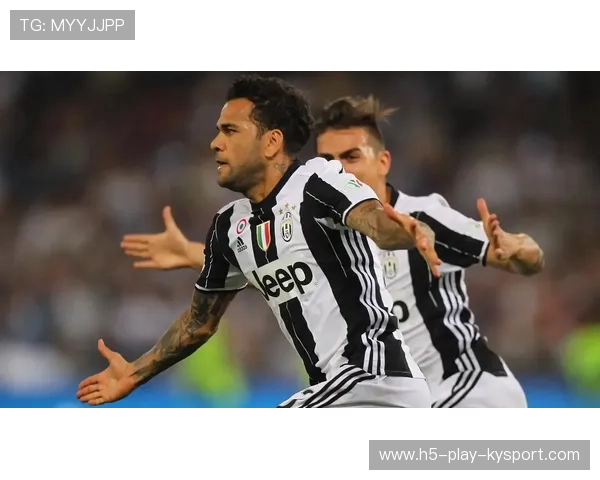 UEFA官方发布欧冠年度最佳阵容，2020-2021欧冠最佳阵容