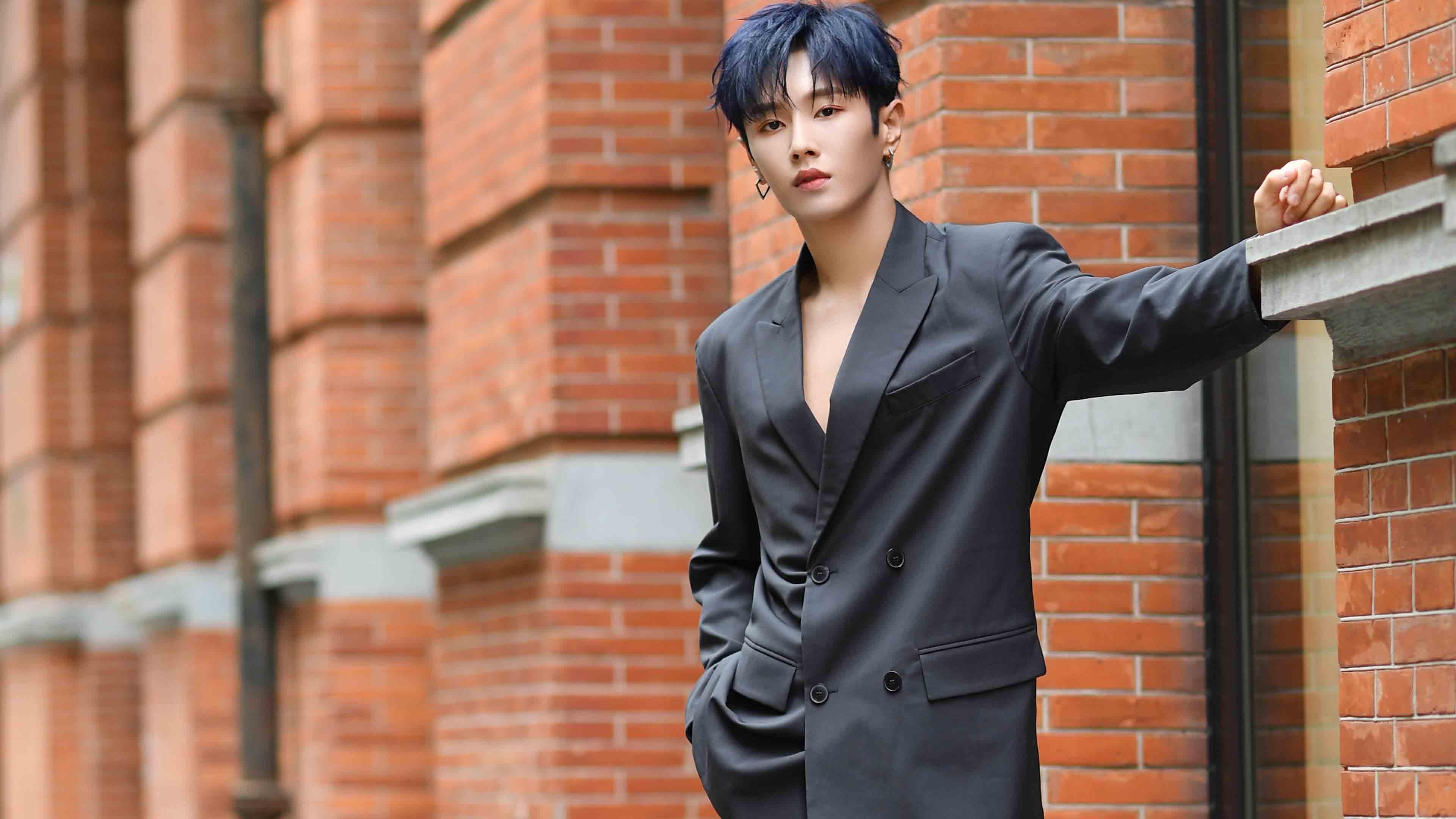 丁俊晖捐助家乡学校建设图书馆，丁俊晖 学校