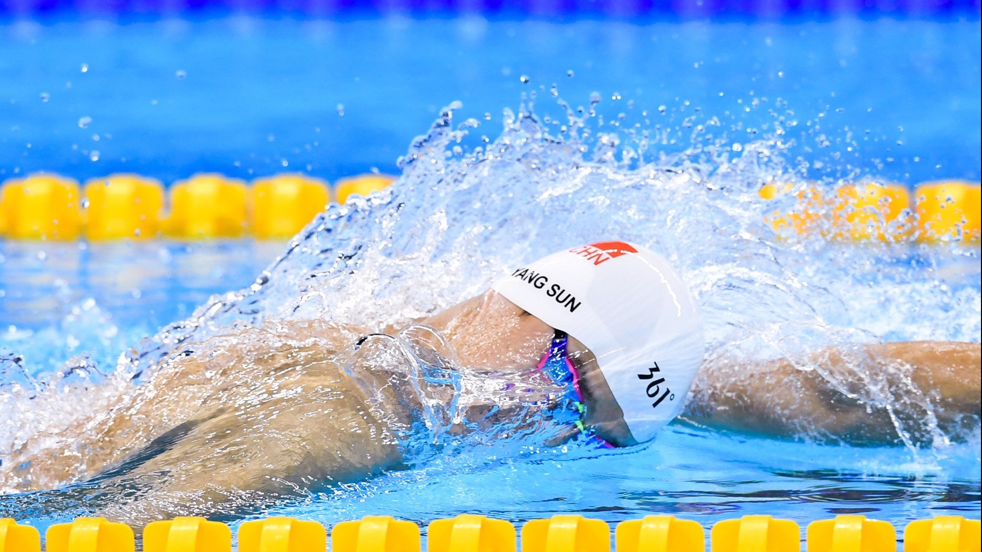 国家男篮引进营养顾问提升体能保障系统，篮球运动员营养需求